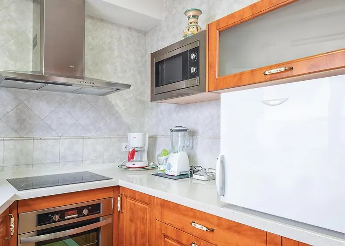 C-buen Pastor * قرطبة