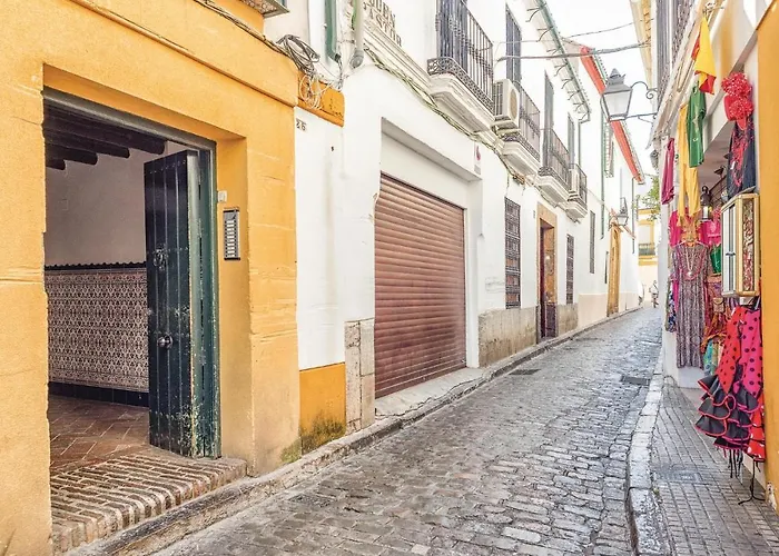 C-buen Pastor شقة